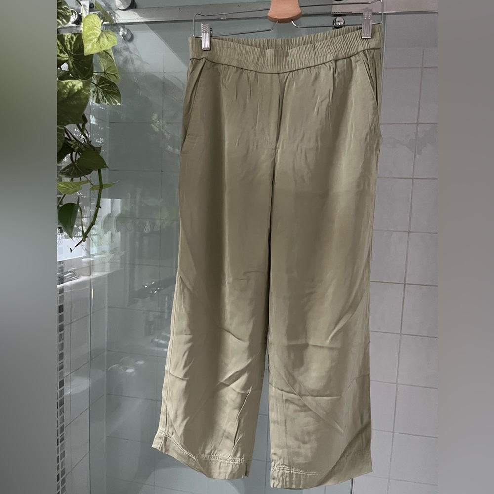 Light Green Cropped Pants from Marc Cain
